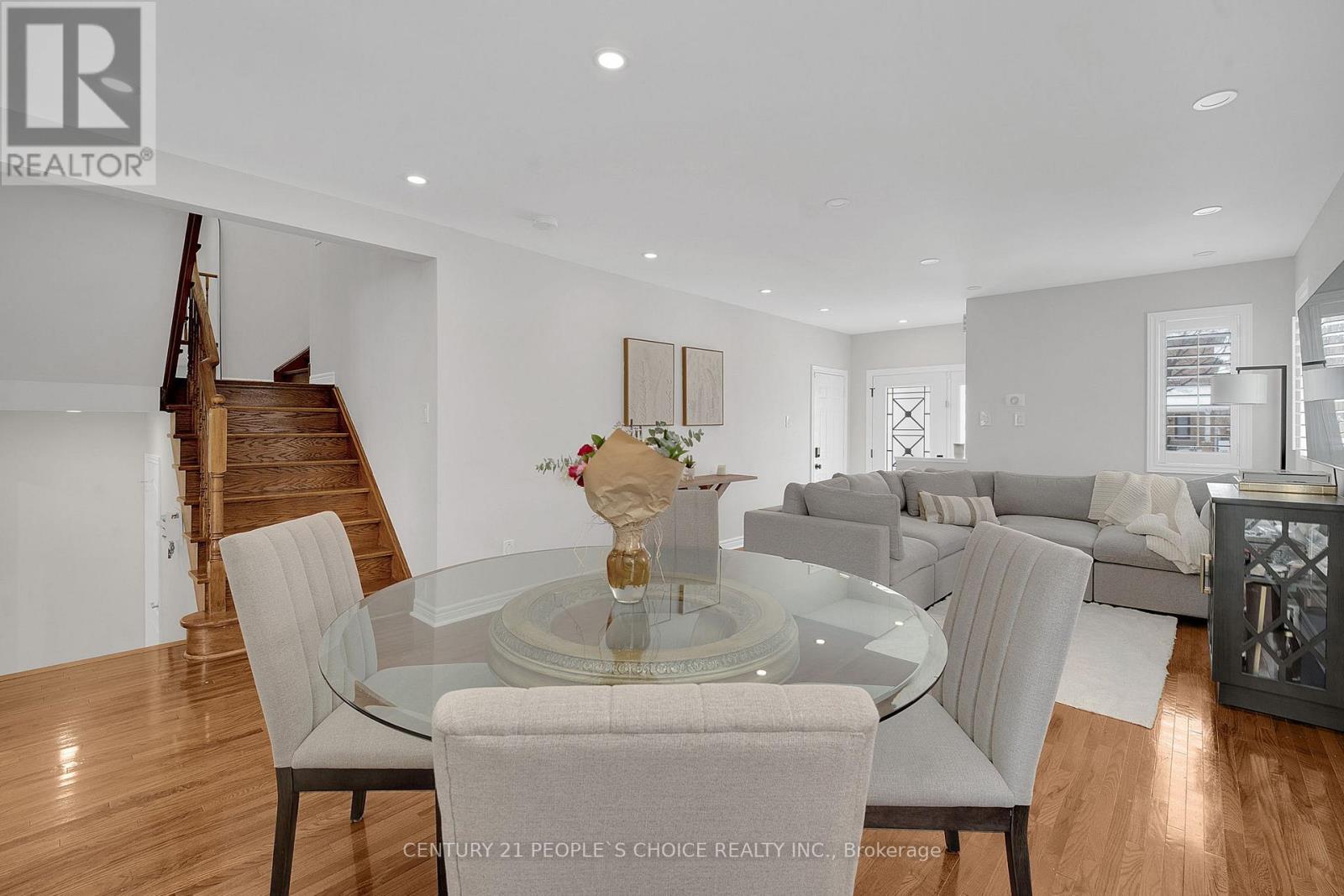 166 Marbella Road, Vaughan, Ontario  L4H 1L4 - Photo 6 - N12739372