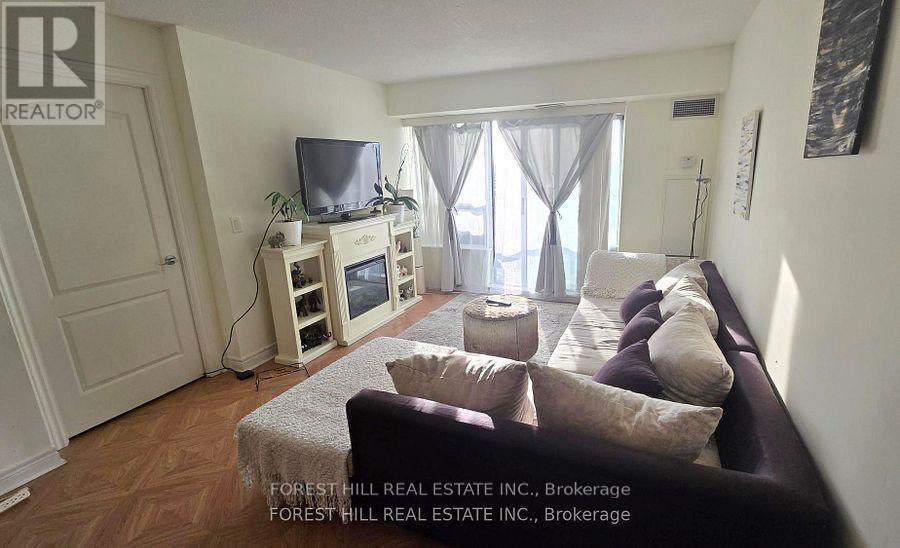 1216 - 50 Disera Drive, Vaughan, Ontario  L4J 9E9 - Photo 4 - N12739384