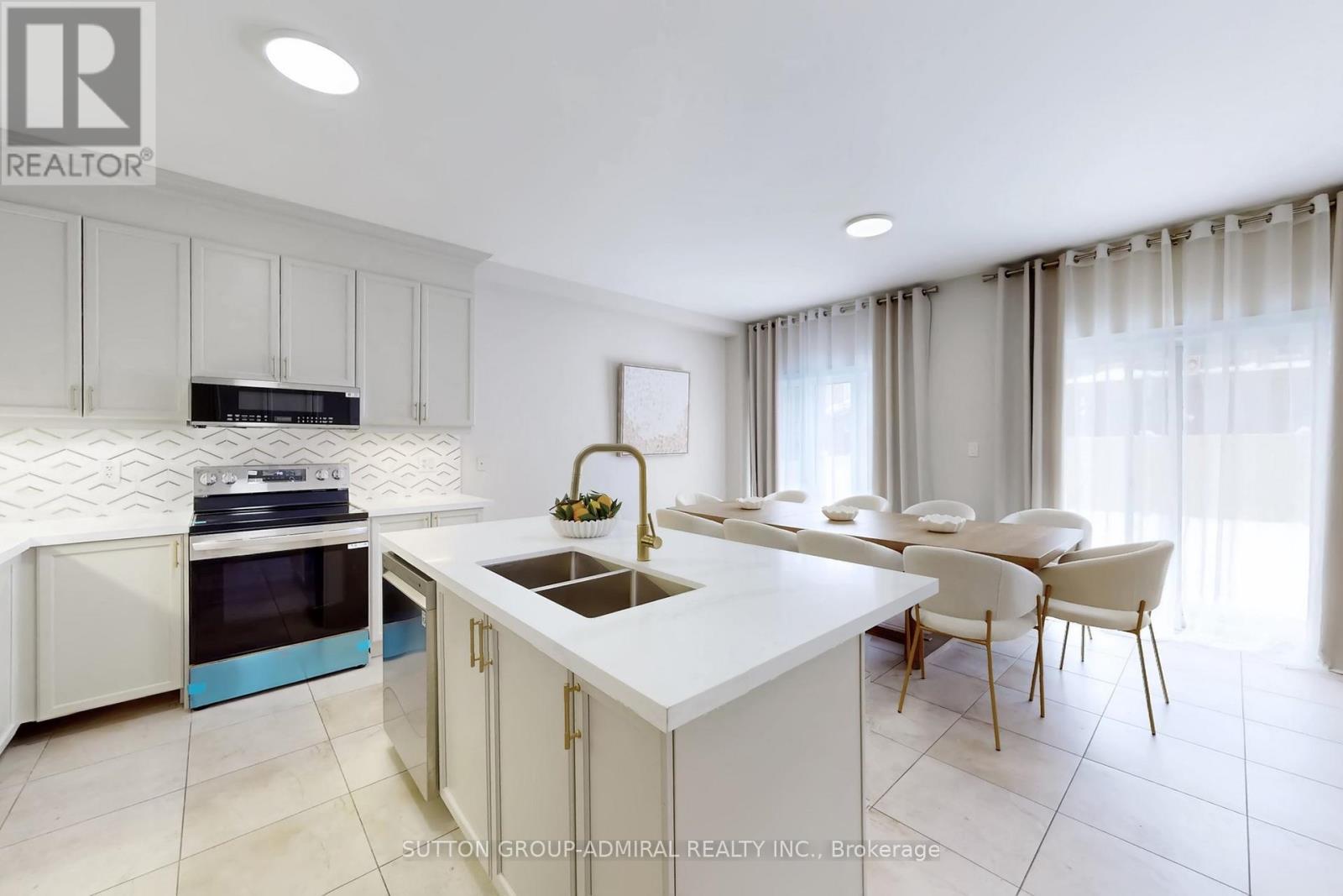 85 Coral Acres Drive, Vaughan, Ontario  L6A 4K8 - Photo 9 - N12739510