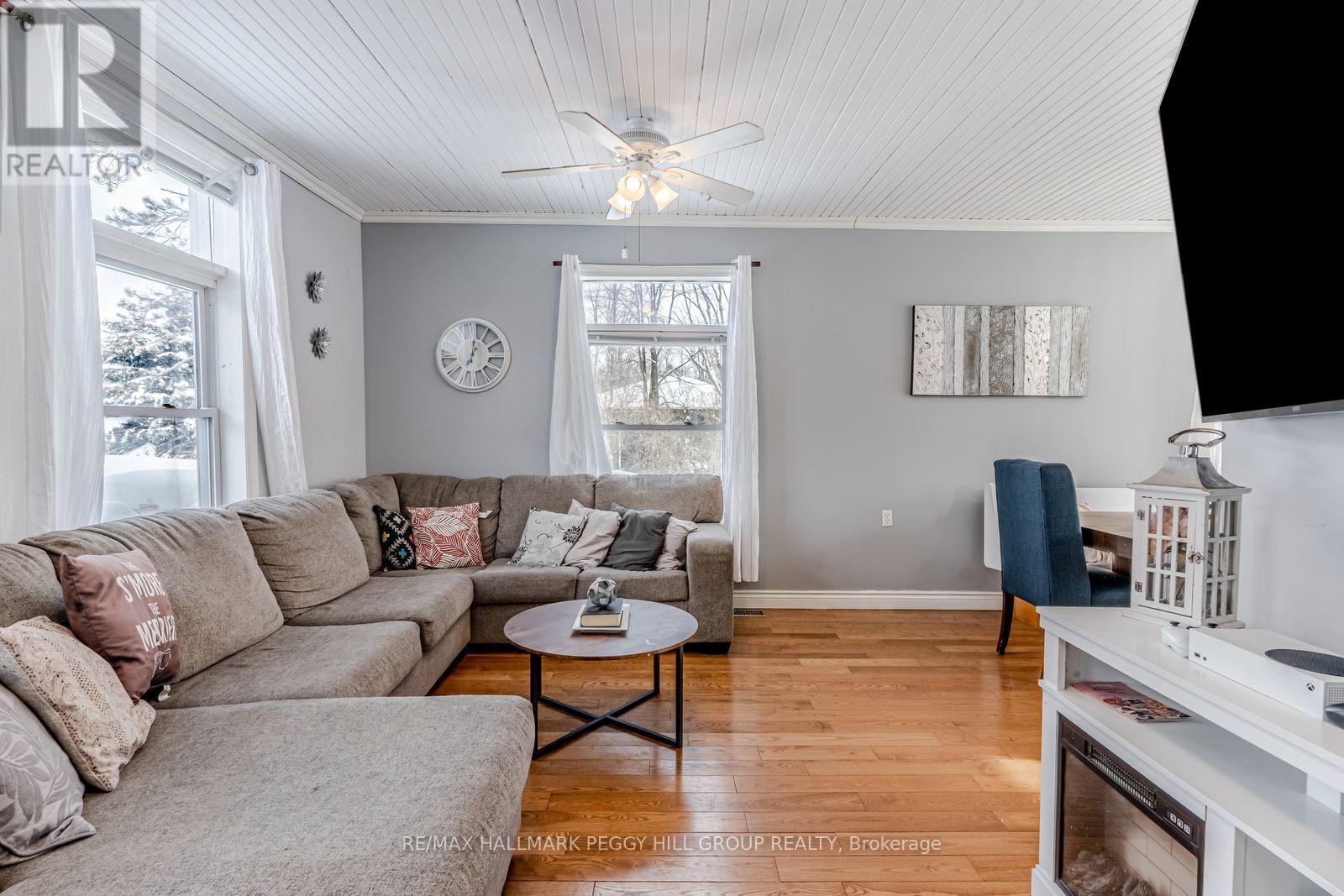 2917 Fairgrounds Road, Ramara, Ontario  L0K 2B0 - Photo 3 - S12739368