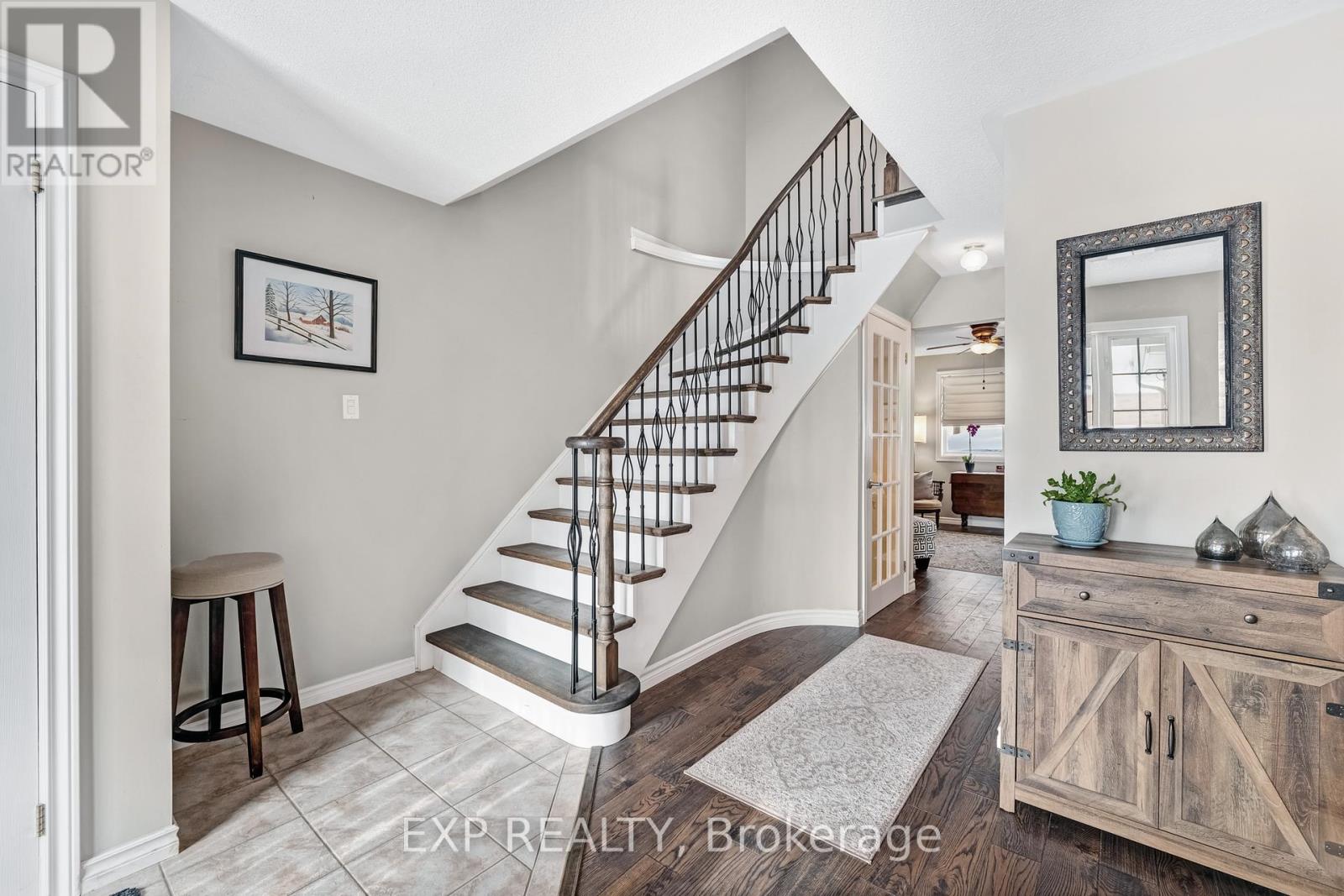 228 Mapleton Avenue S, Barrie (Holly), Ontario  L4N 8T3 - Photo 19 - S12739456