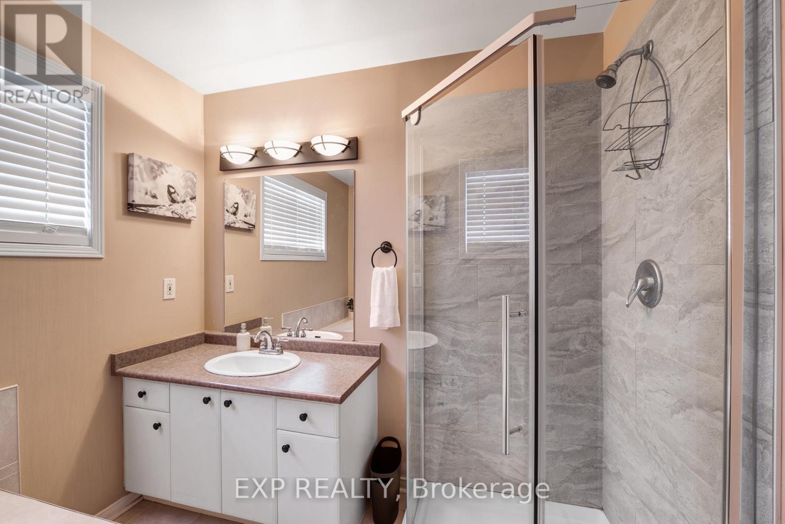 228 Mapleton Avenue S, Barrie (Holly), Ontario  L4N 8T3 - Photo 22 - S12739456