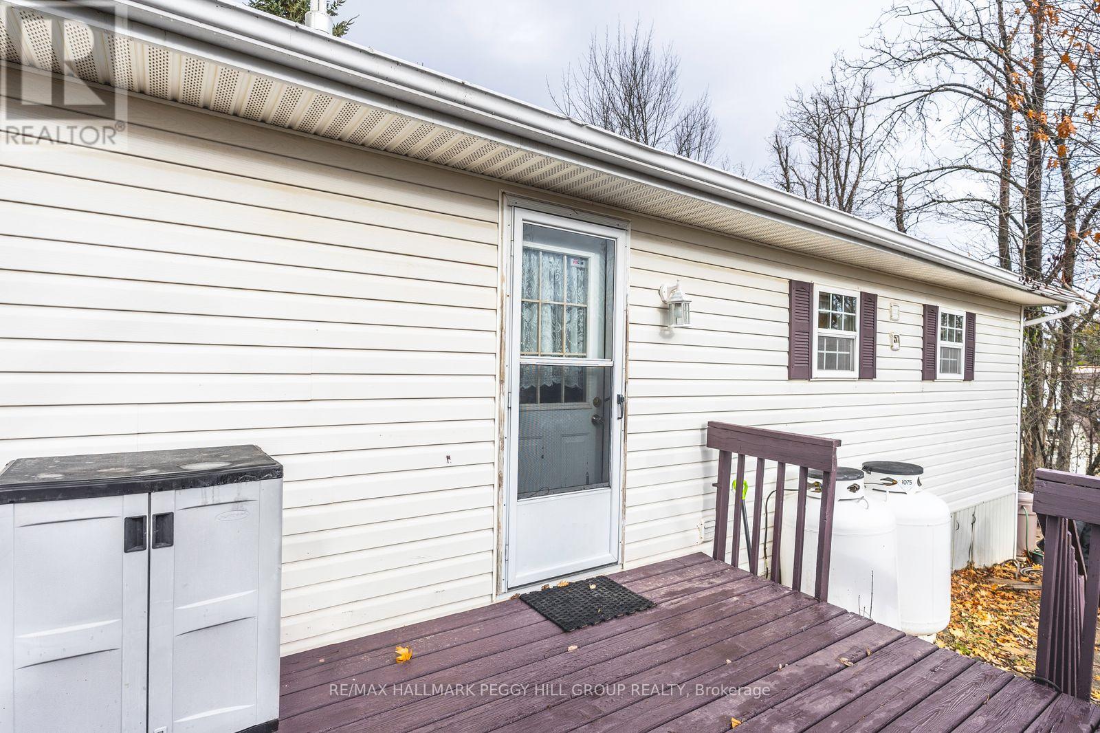 30 Jane Street, Oro-Medonte, Ontario  L3V 0P9 - Photo 14 - S12653358