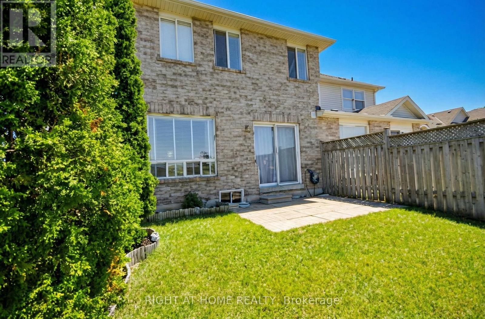 1628 Stover Crescent, Milton, Ontario  L9T 5N4 - Photo 8 - W12510942