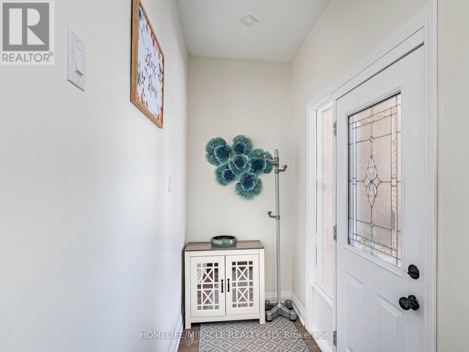 36 Mclaughlin Road N, Brampton, Ontario  L6X 1Y5 - Photo 7 - W12738714