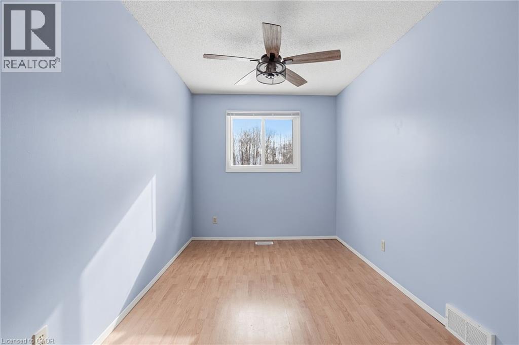 5880 Crimson Drive Unit# Main, Niagara Falls, Ontario  L2G 7T7 - Photo 13 - 40801608