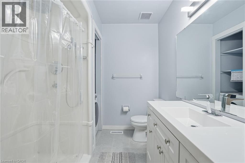 5880 Crimson Drive Unit# Main, Niagara Falls, Ontario  L2G 7T7 - Photo 8 - 40801608