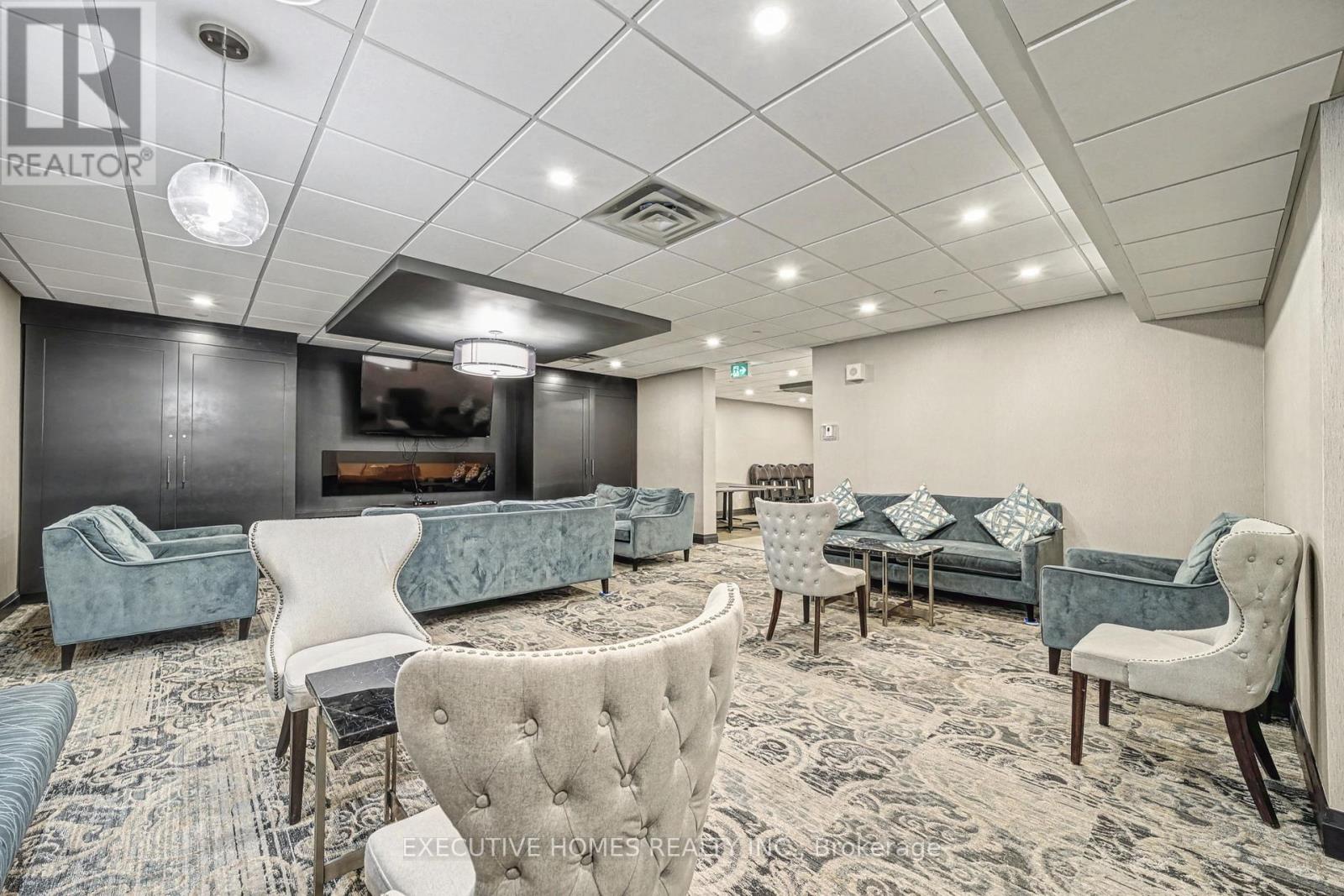 504 - 80 Quebec Avenue, Toronto, Ontario  M6P 4B7 - Photo 23 - W12739358