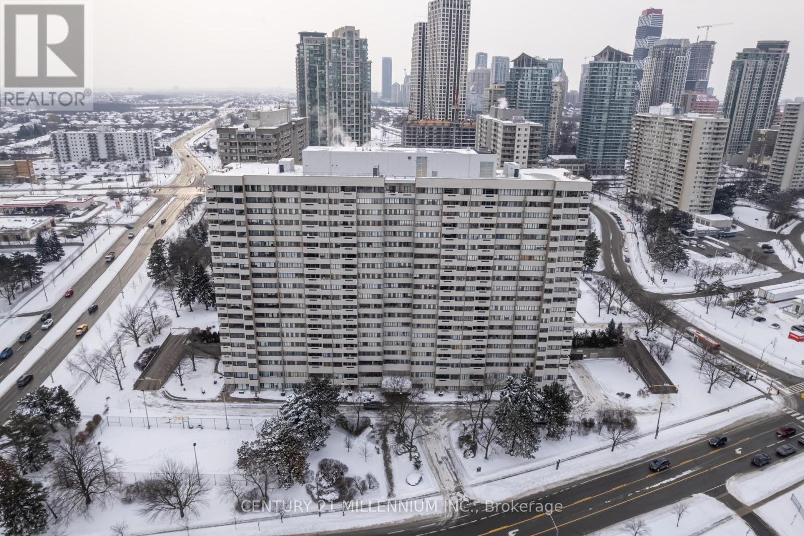 910 - 1580 Mississauga Valley Boulevard, Mississauga, Ontario  L5A 3T8 - Photo 2 - W12739364