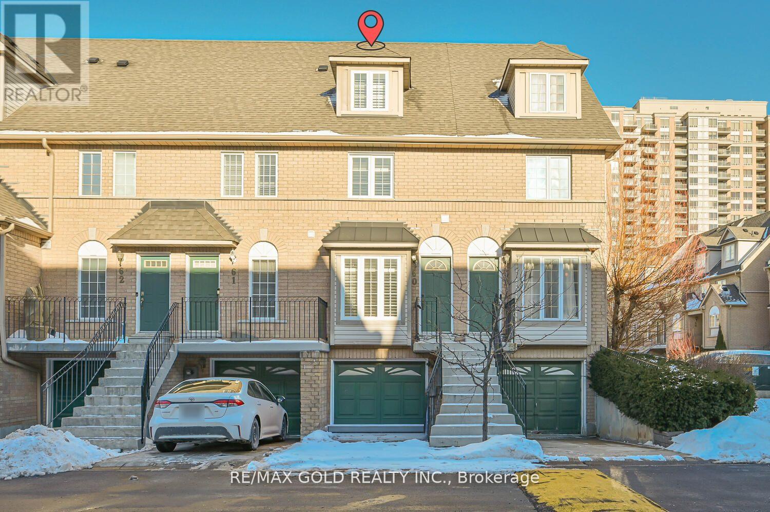 60 - 80 Strathaven Drive, Mississauga, Ontario  L5R 3V9 - Photo 1 - W12739398