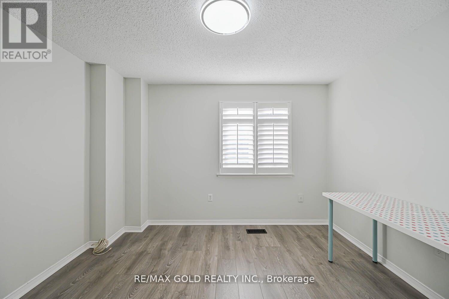 60 - 80 Strathaven Drive, Mississauga, Ontario  L5R 3V9 - Photo 18 - W12739398