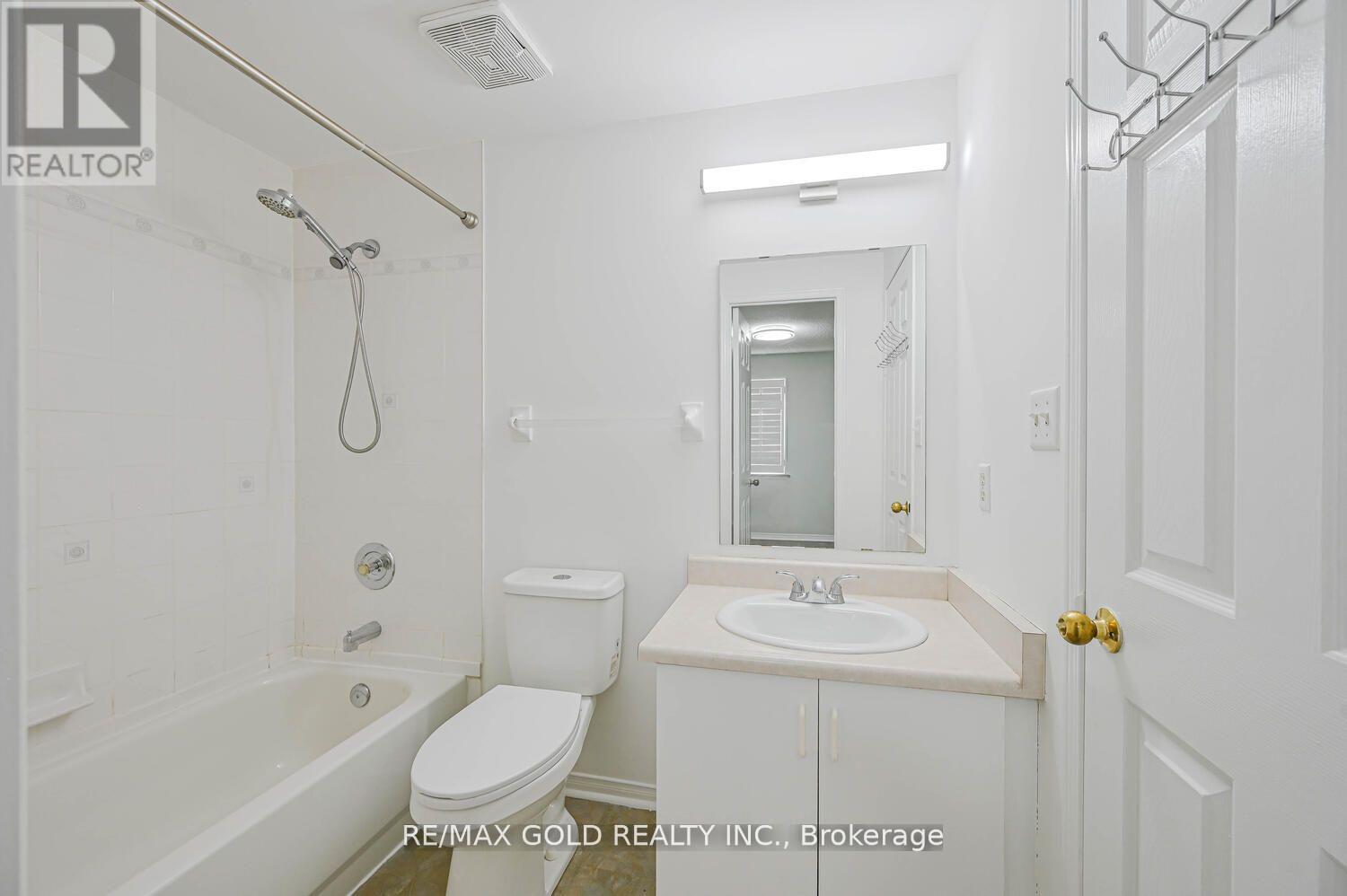 60 - 80 Strathaven Drive, Mississauga, Ontario  L5R 3V9 - Photo 21 - W12739398