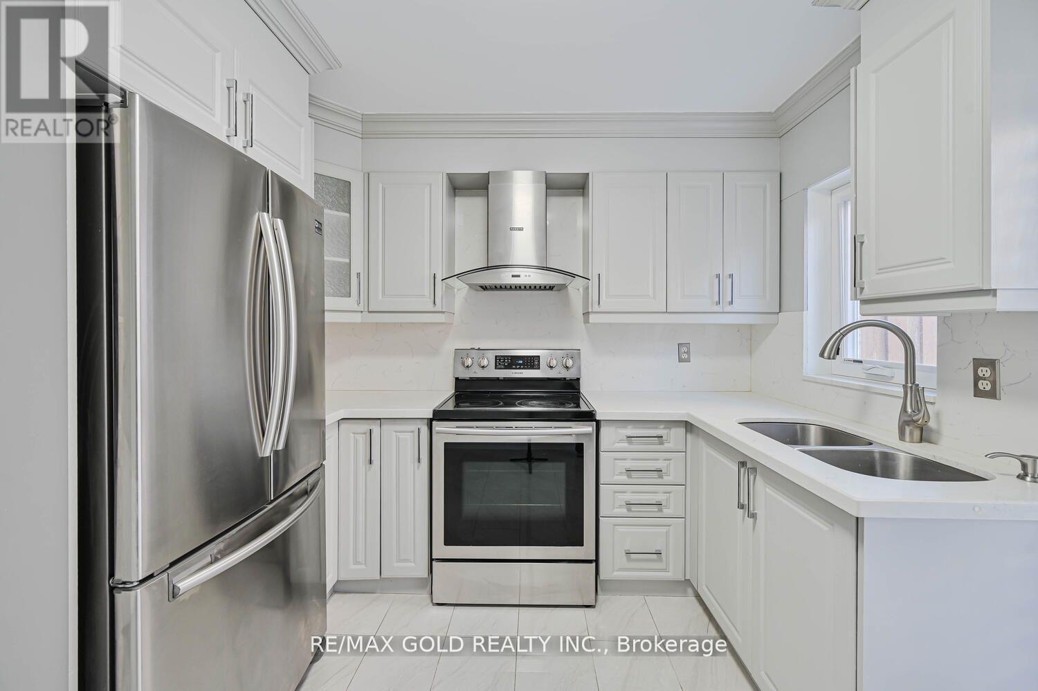 60 - 80 Strathaven Drive, Mississauga, Ontario  L5R 3V9 - Photo 9 - W12739398