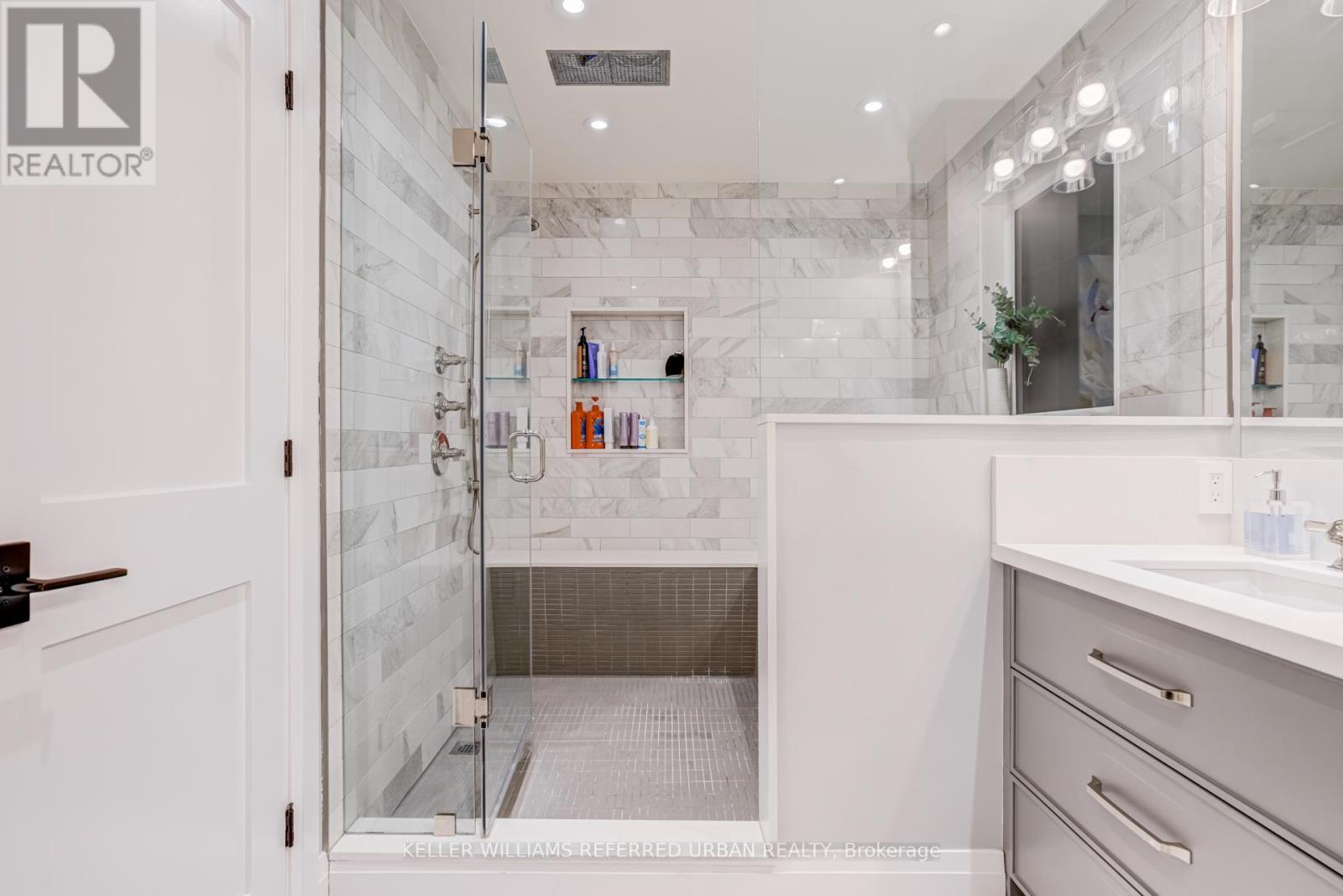 73 Armadale Avenue, Toronto, Ontario  M6S 3W9 - Photo 21 - W12739408