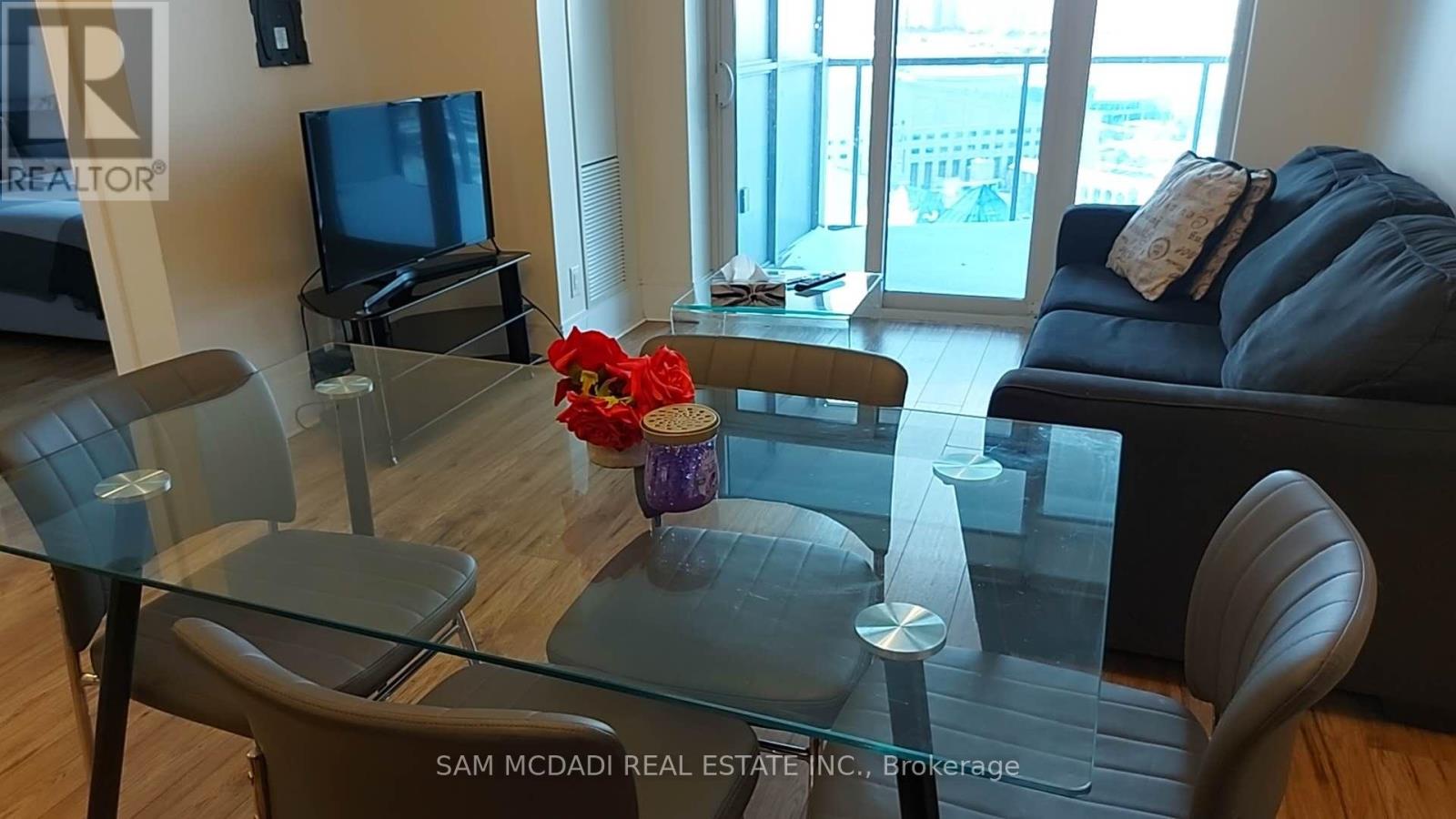 1905 - 330 Burnhamthorpe Road W, Mississauga, Ontario  L5B 0E1 - Photo 5 - W12739412