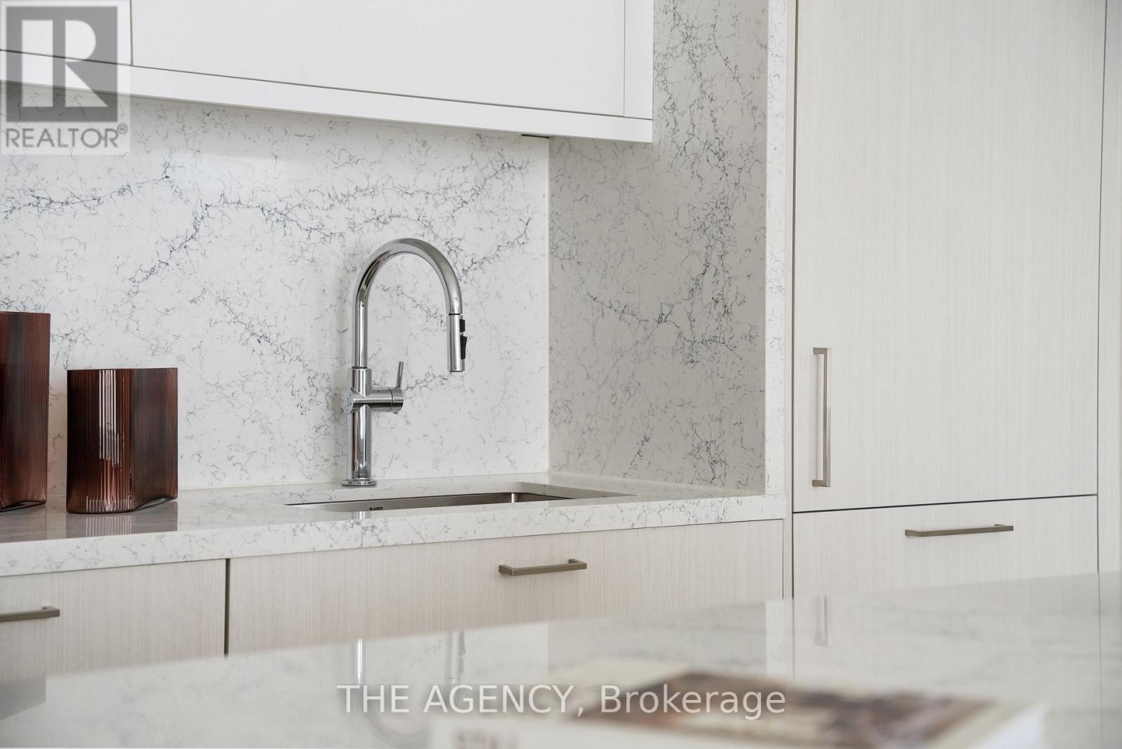 Th121 - 259 The Kingsway, Toronto, Ontario  M9A 3T6 - Photo 7 - W12739450