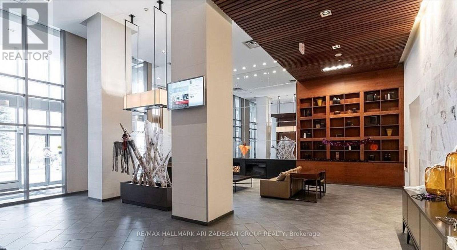 2610 - 4080 Living Arts Drive, Mississauga, Ontario  L5B 4N3 - Photo 2 - W12739492