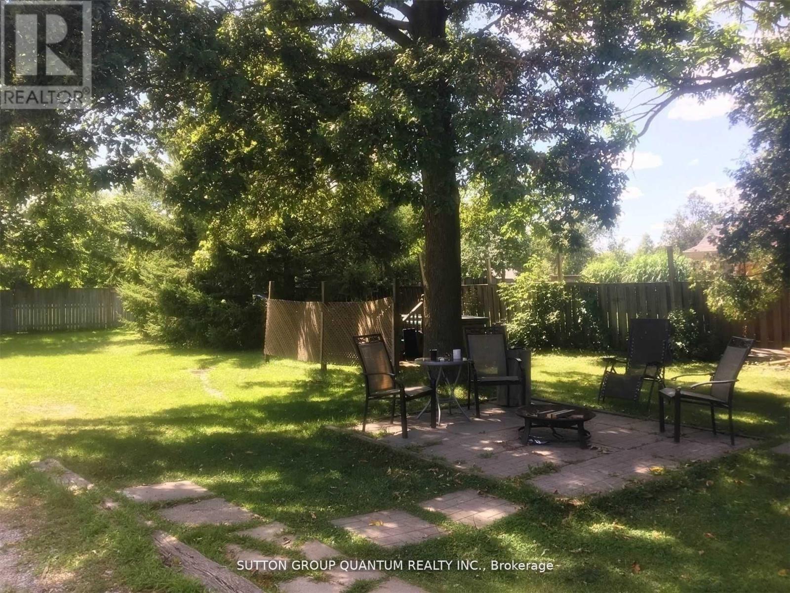 1142 Haig Boulevard, Mississauga, Ontario  L5E 2M7 - Photo 2 - W12739498