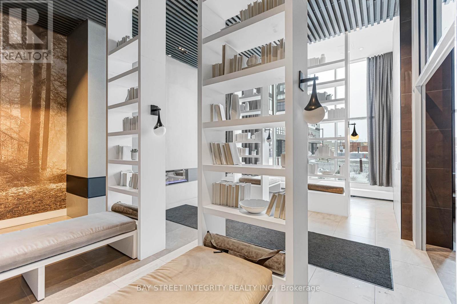 326 - 2485 Taunton Road, Oakville, Ontario  L6H 3R8 - Photo 4 - W12739502