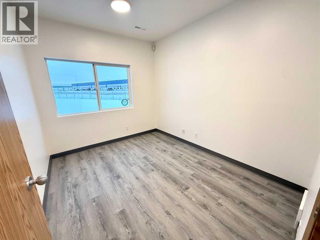 8 Van Der Horn Way, Rural Red Deer County, Alberta  T4S 2M4 - Photo 32 - A2255243