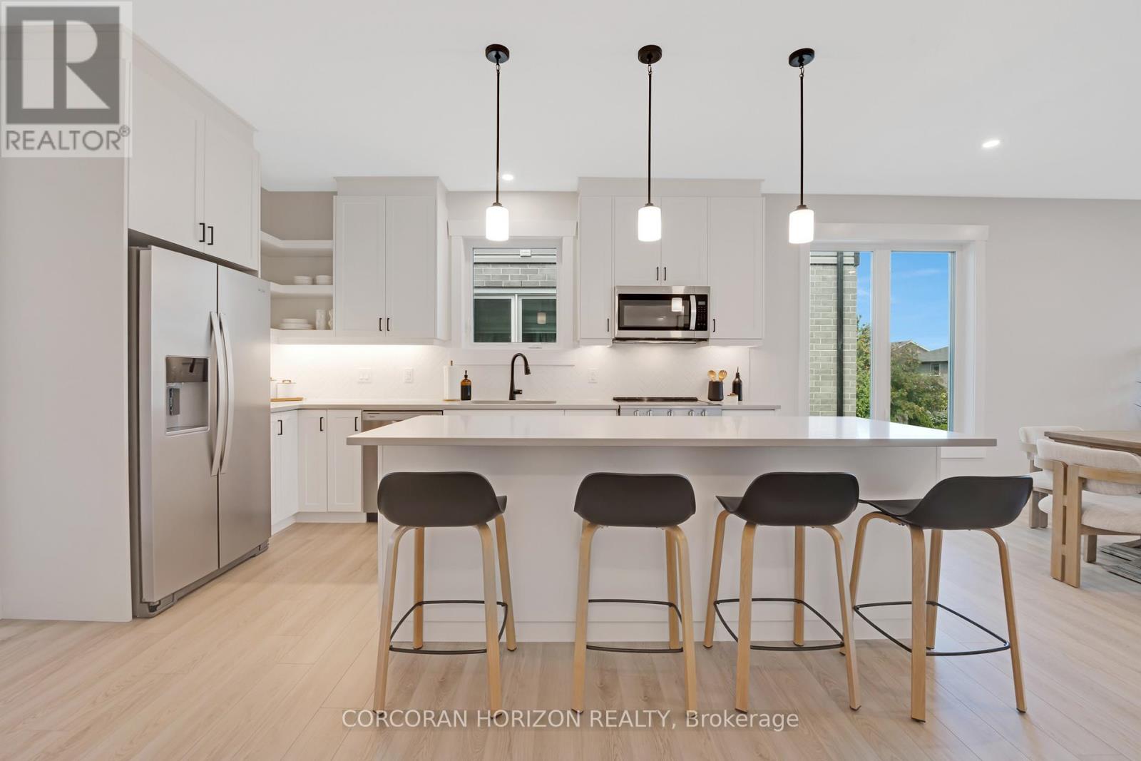 52 Moon Crescent, Cambridge, Ontario  N1S 5A7 - Photo 11 - X12739388