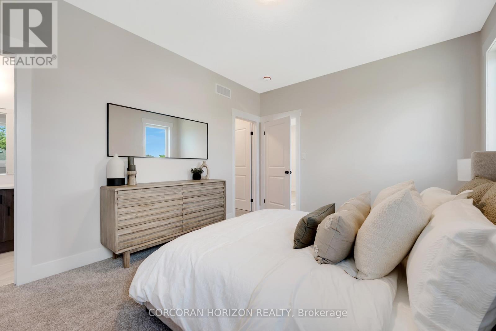 52 Moon Crescent, Cambridge, Ontario  N1S 5A7 - Photo 17 - X12739388