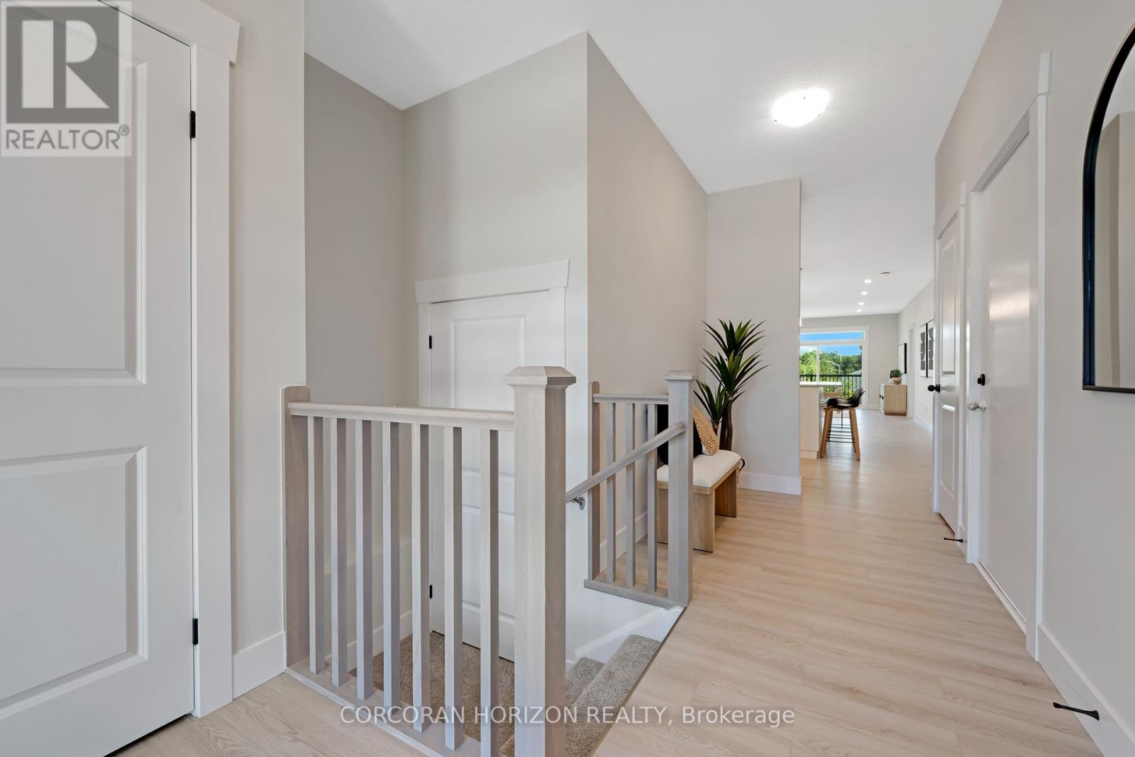 52 Moon Crescent, Cambridge, Ontario  N1S 5A7 - Photo 6 - X12739388