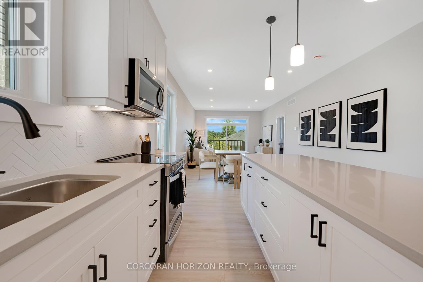 52 Moon Crescent, Cambridge, Ontario  N1S 5A7 - Photo 8 - X12739388