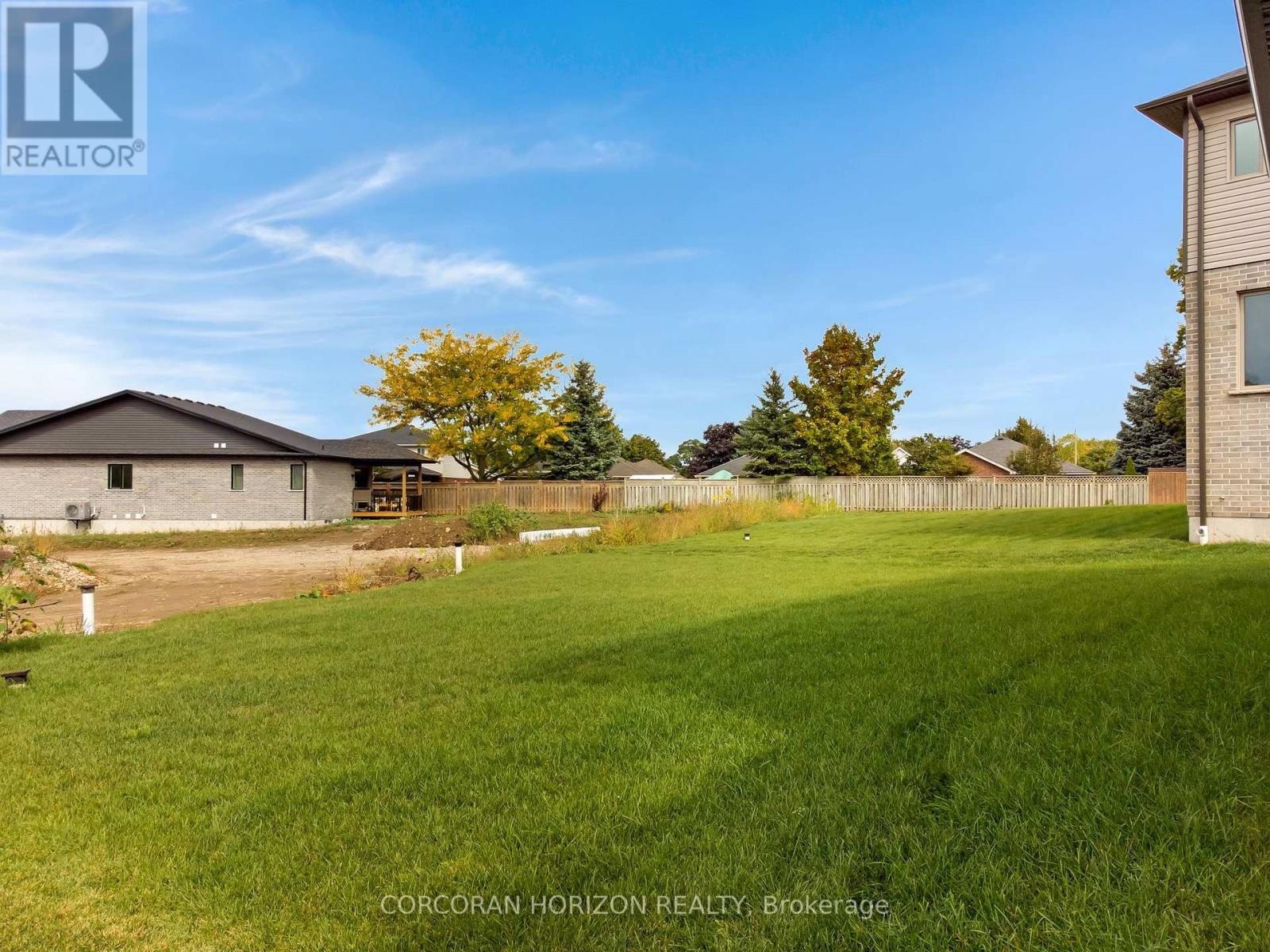 24 Moon Crescent, Cambridge, Ontario  N1S 5A7 - Photo 46 - X12739400