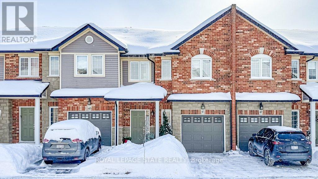 48 - 60 CLOVERLEAF DRIVE, Hamilton, Ontario