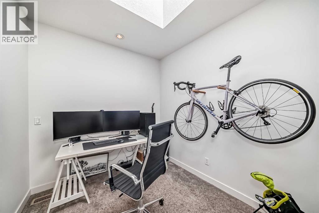 109, 15 Rosscarrock Gate Sw, Calgary, Alberta  T3C 1E6 - Photo 29 - A2270028