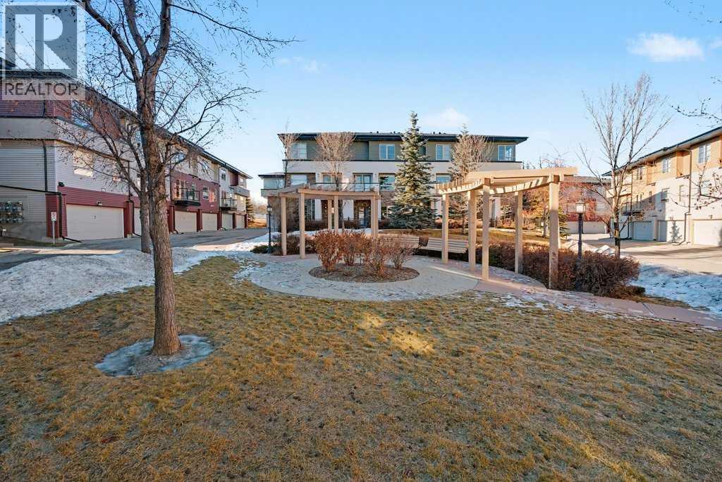 14 Aspen Hills Terrace Sw, Calgary, Alberta  T3H 0P3 - Photo 3 - A2272162