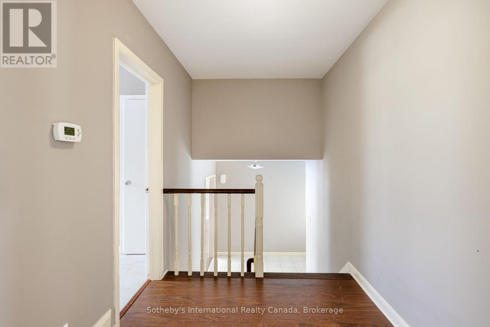 272 Pinehurst Drive, Oakville, Ontario  L6J 4X3 - Photo 11 - W12737010