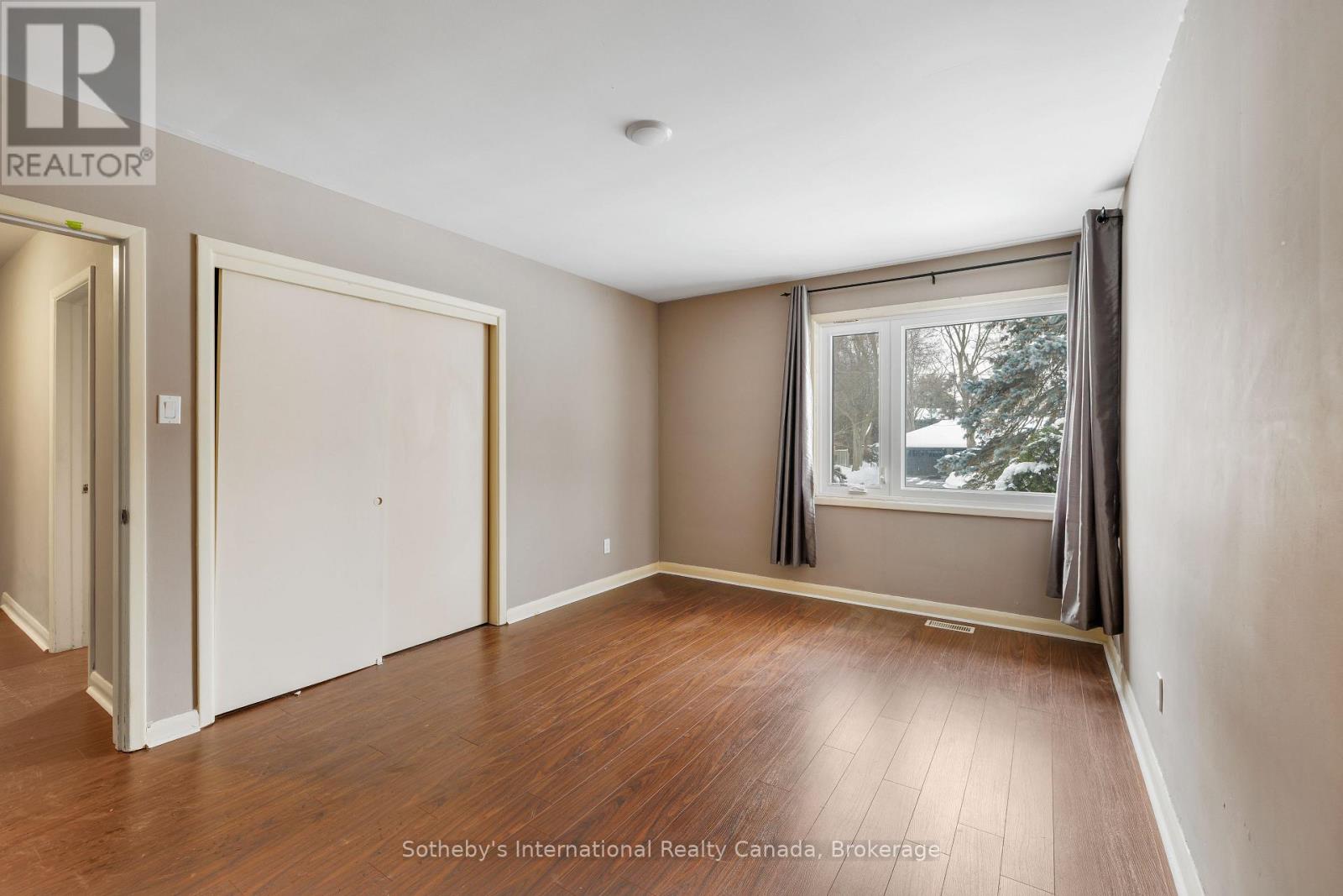 272 Pinehurst Drive, Oakville, Ontario  L6J 4X3 - Photo 15 - W12737010