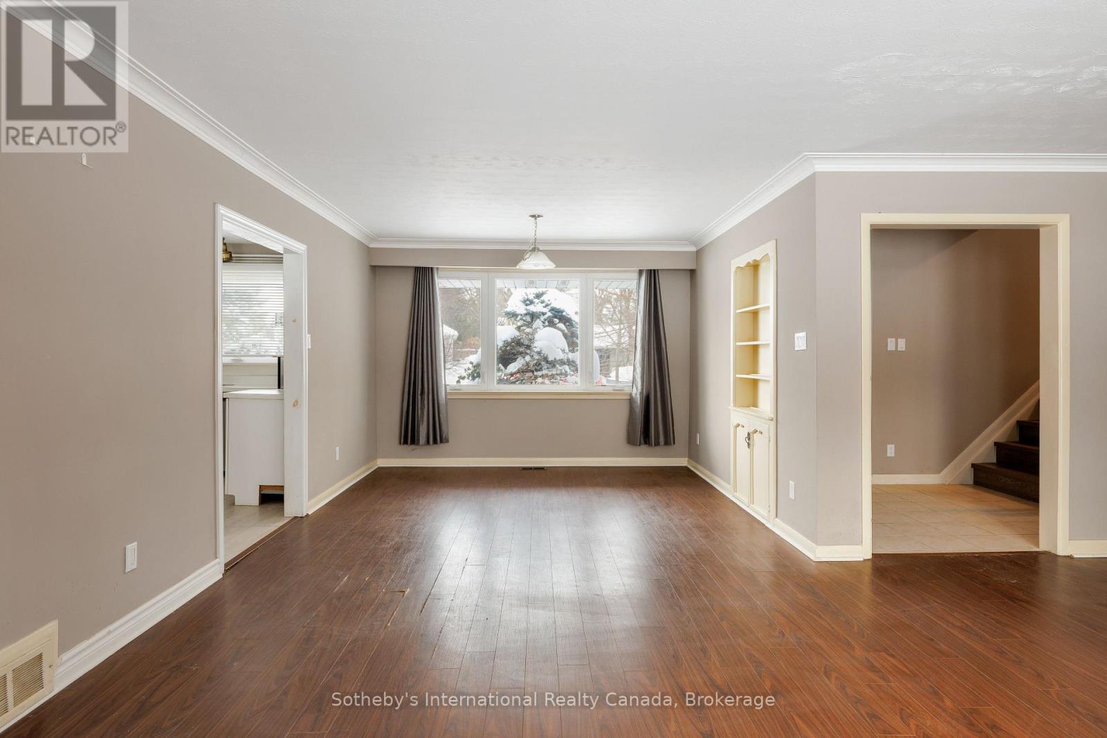 272 Pinehurst Drive, Oakville, Ontario  L6J 4X3 - Photo 7 - W12737010