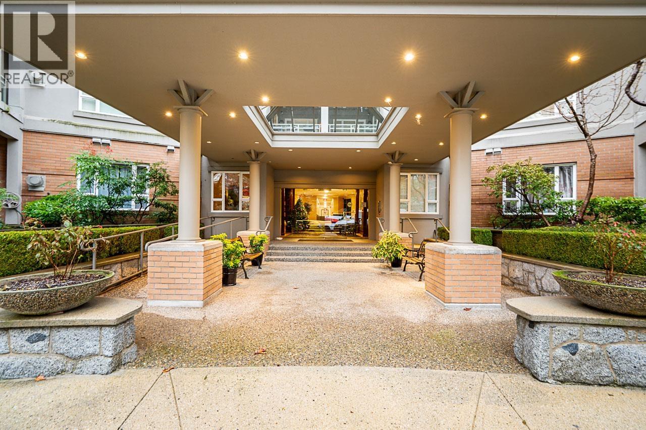 303 5683 HAMPTON PLACE, Vancouver, British Columbia