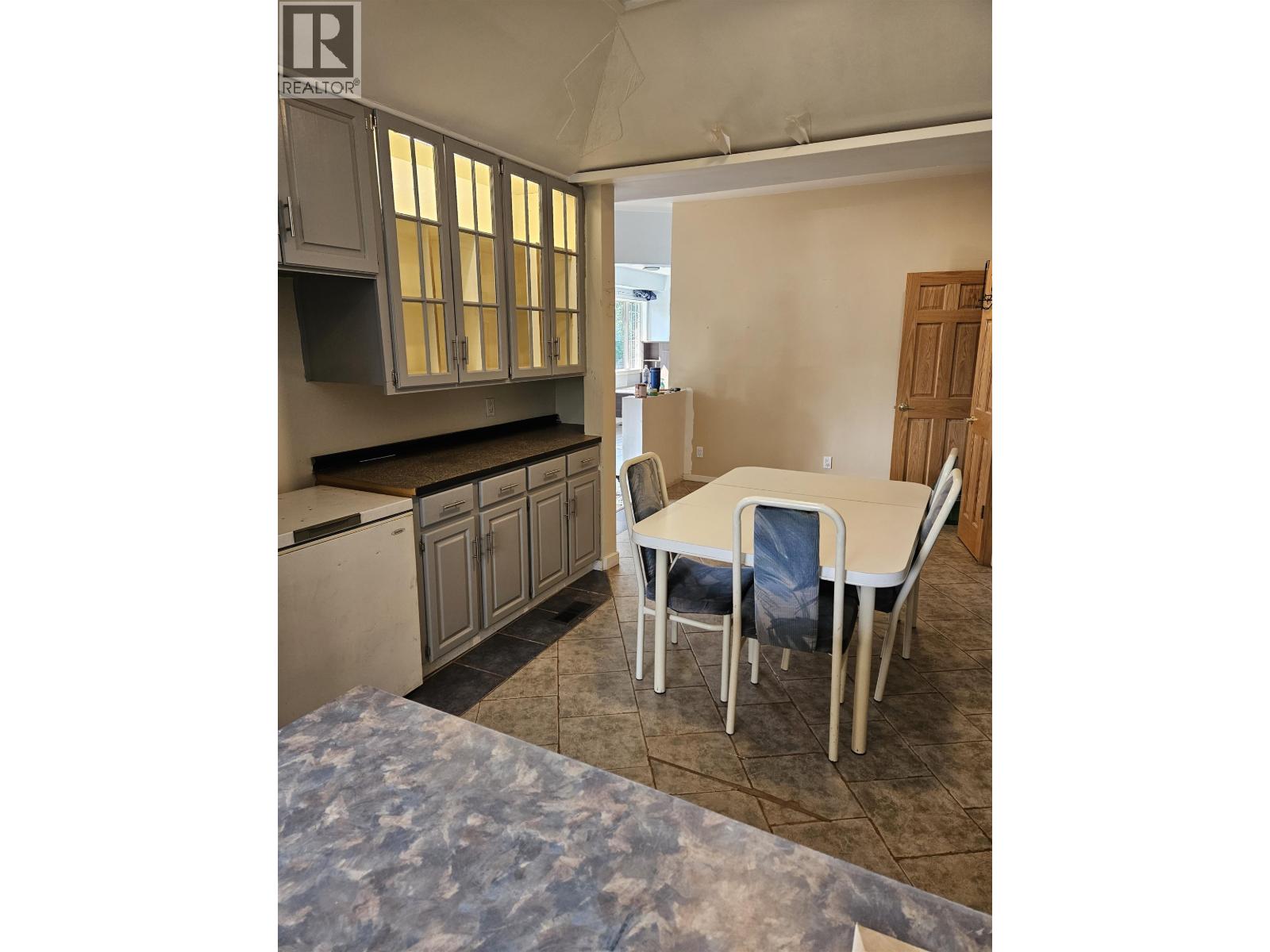 7064 Adam Drive, Prince George, British Columbia  V2K 2M7 - Photo 3 - R3084555