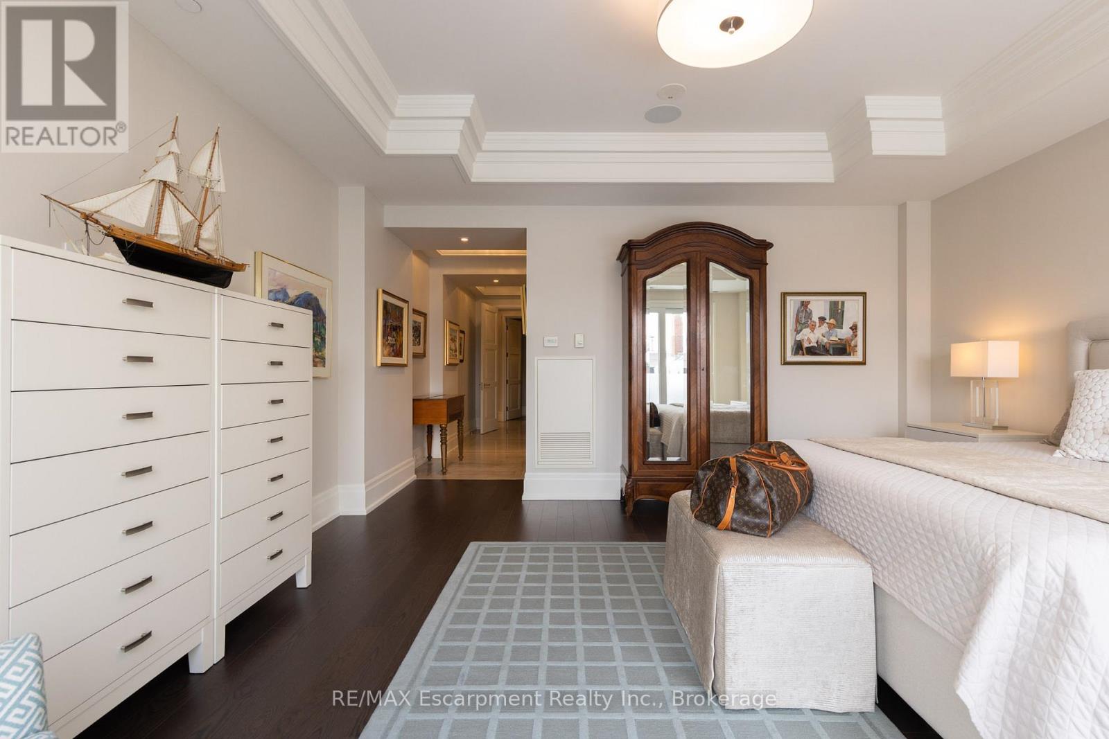 209 - 300 Randall Street, Oakville, Ontario  L6J 1R1 - Photo 17 - W12739526