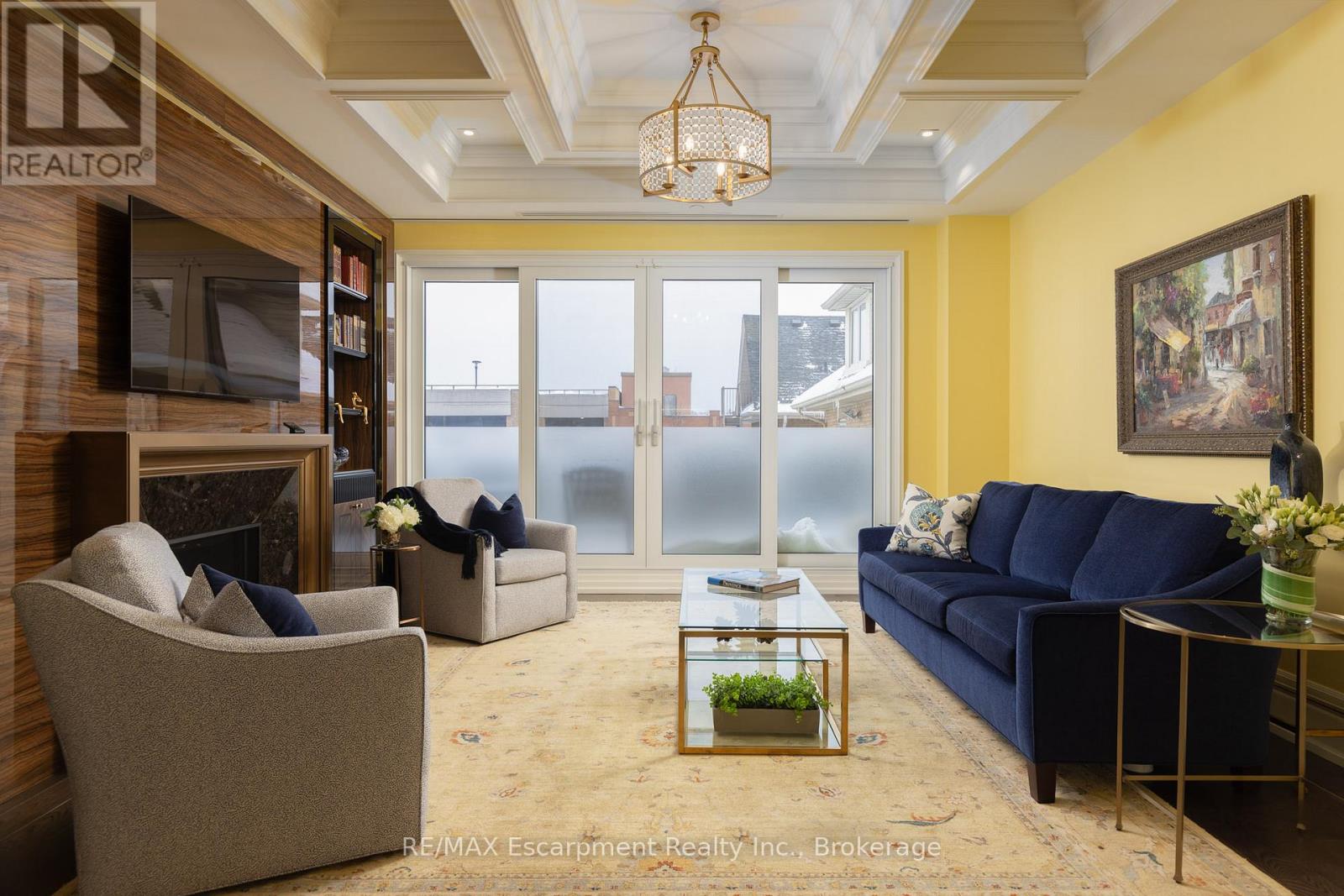 209 - 300 Randall Street, Oakville, Ontario  L6J 1R1 - Photo 9 - W12739526