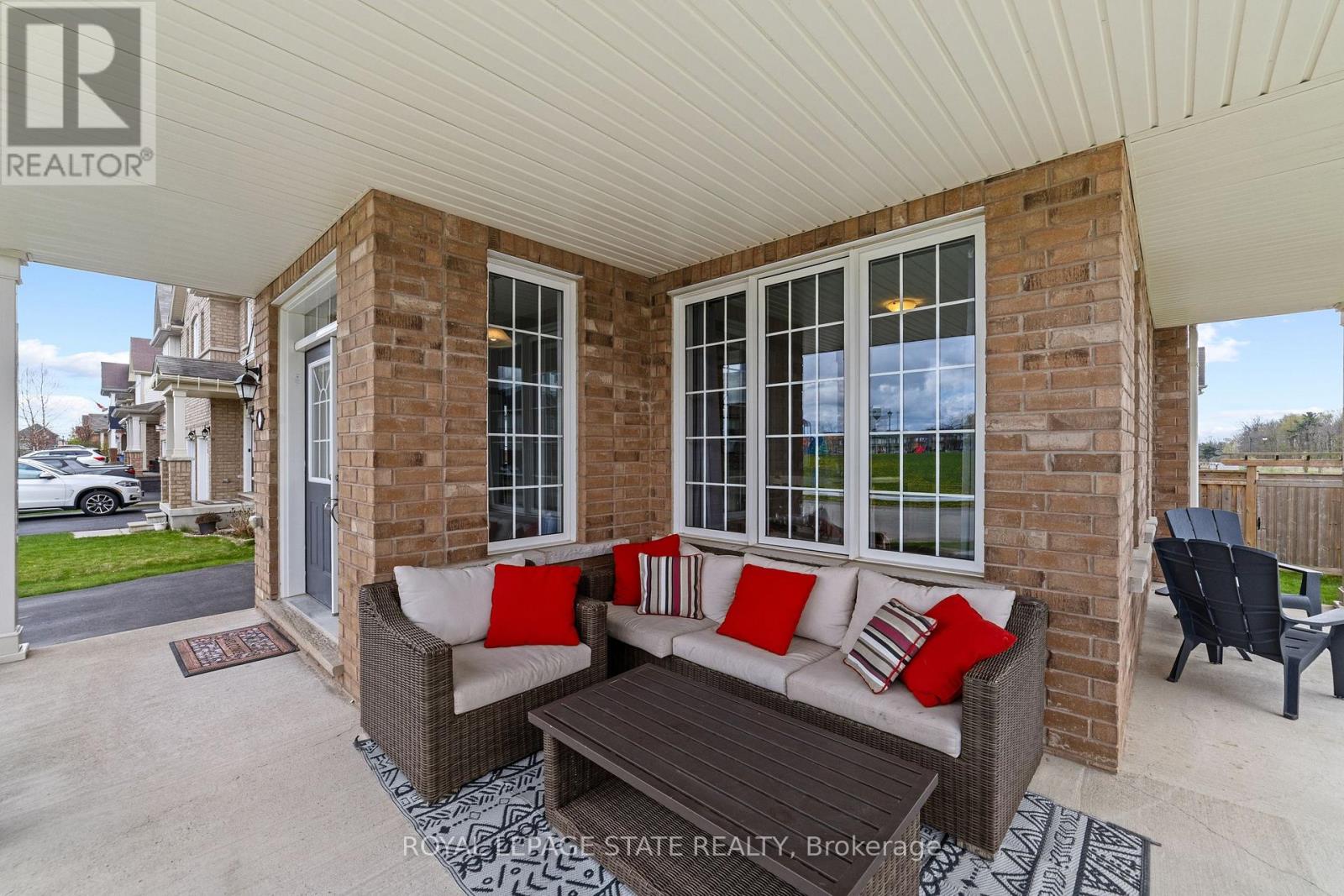 4 Tinlin Drive, Hamilton, Ontario  L0R 1C0 - Photo 4 - X12733110