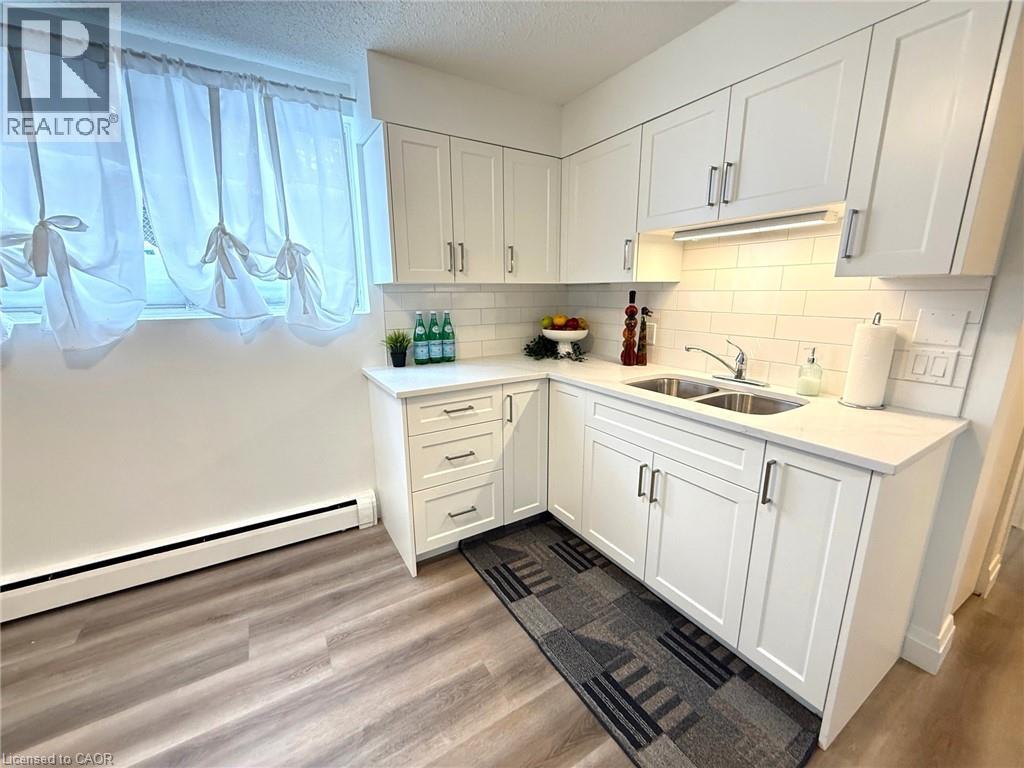 87 Brybeck Crescent Unit# 1, Waterloo, Ontario  N2M 2C5 - Photo 3 - 40801696