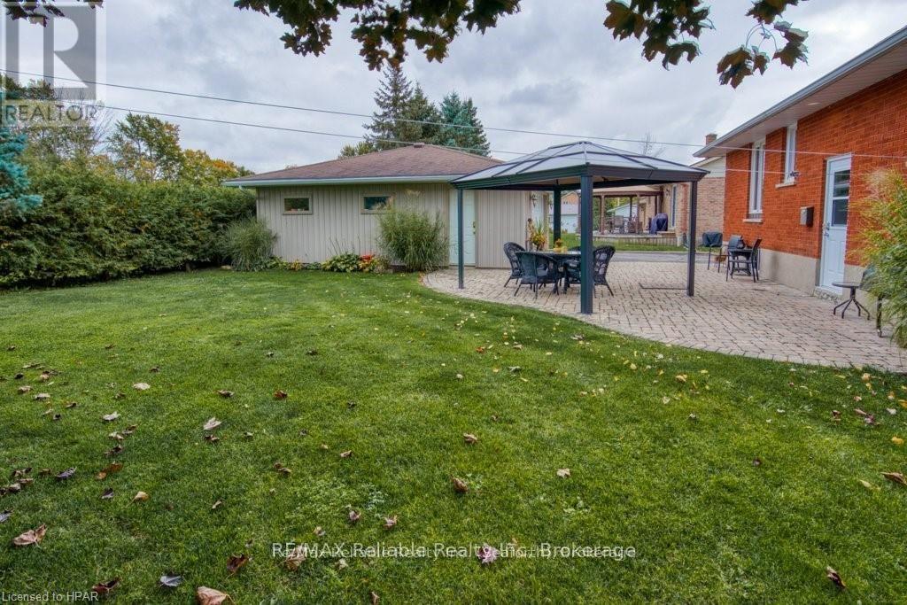 45 William Street, Huron East, Ontario N0K 1G0 - Photo 10 - X12739542