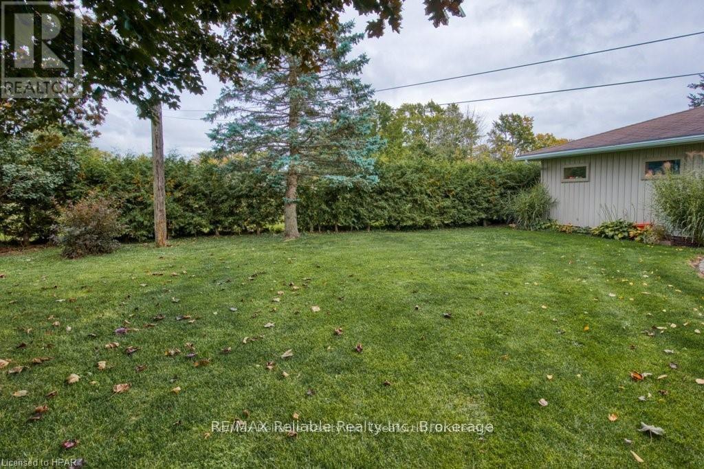 45 William Street, Huron East, Ontario N0K 1G0 - Photo 12 - X12739542