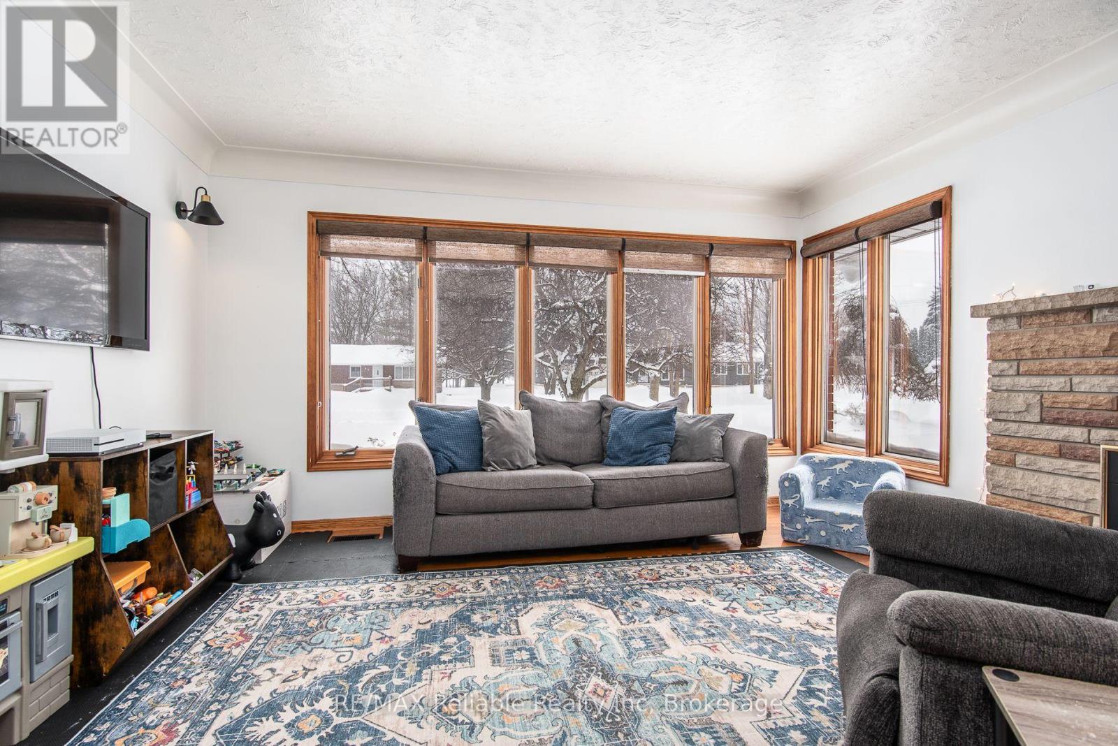 45 William Street, Huron East, Ontario N0K 1G0 - Photo 16 - X12739542