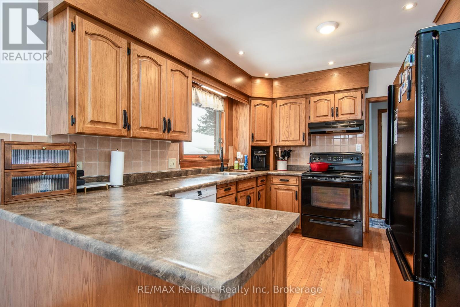 45 William Street, Huron East, Ontario N0K 1G0 - Photo 21 - X12739542