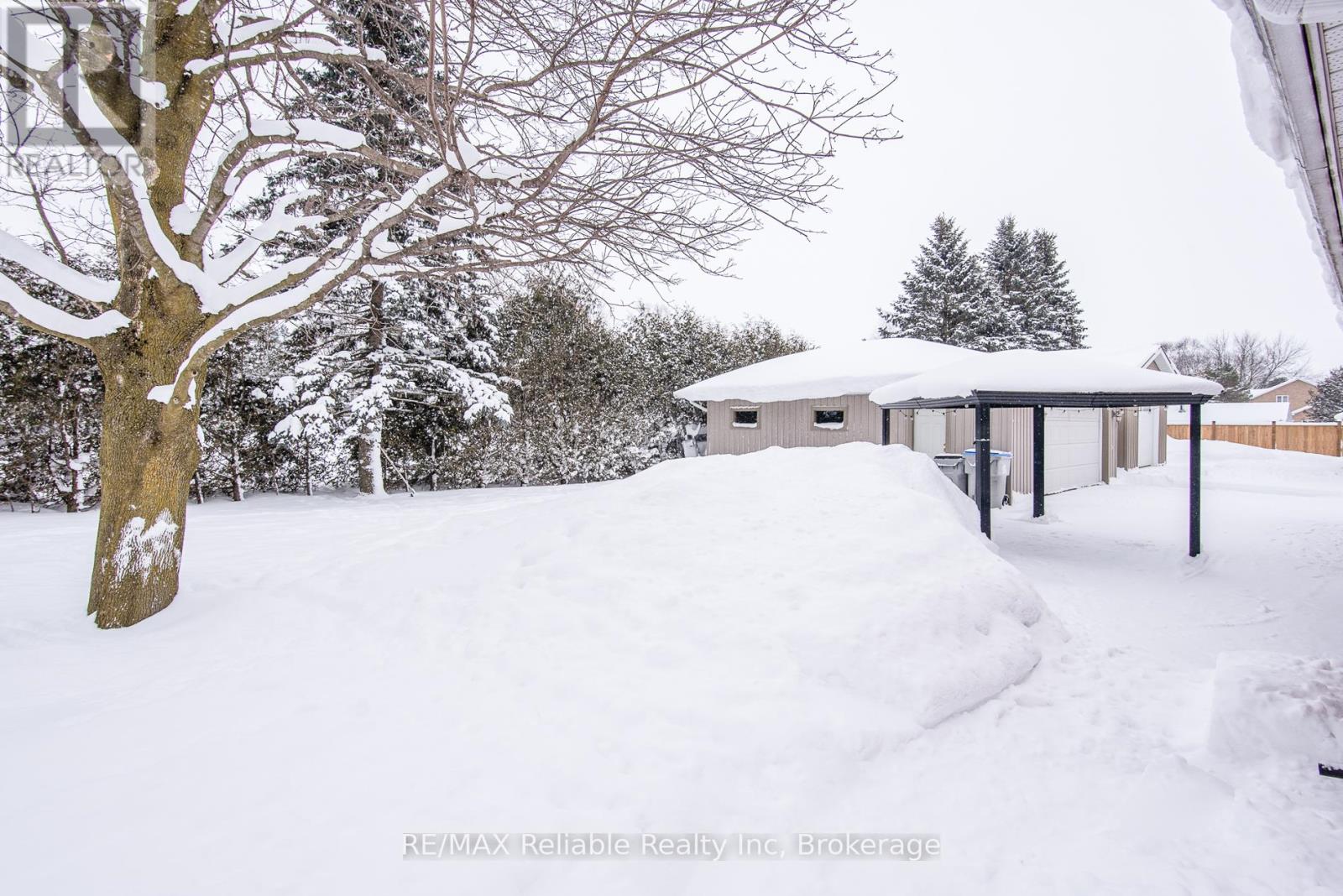 45 William Street, Huron East, Ontario N0K 1G0 - Photo 5 - X12739542