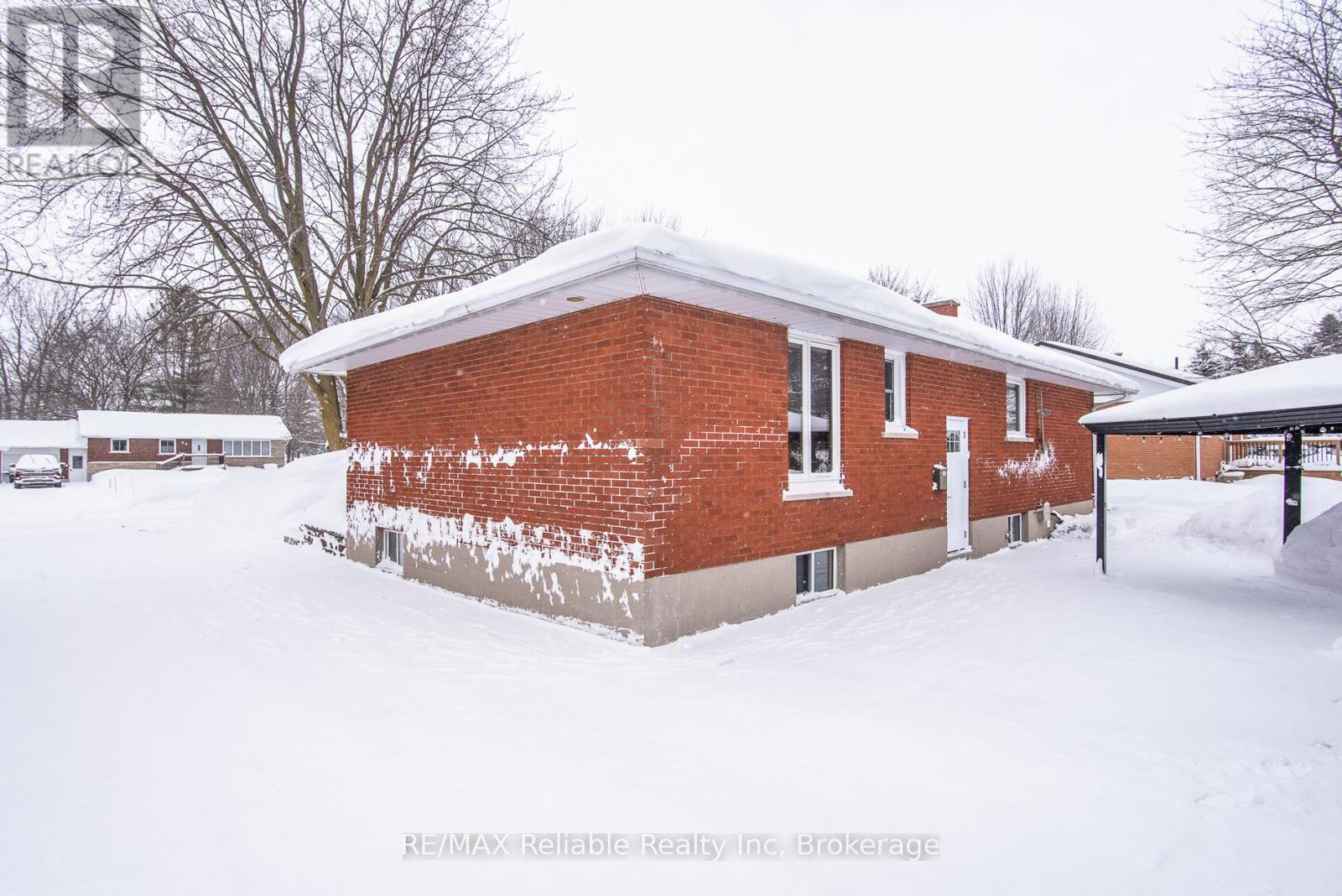 45 William Street, Huron East, Ontario N0K 1G0 - Photo 8 - X12739542
