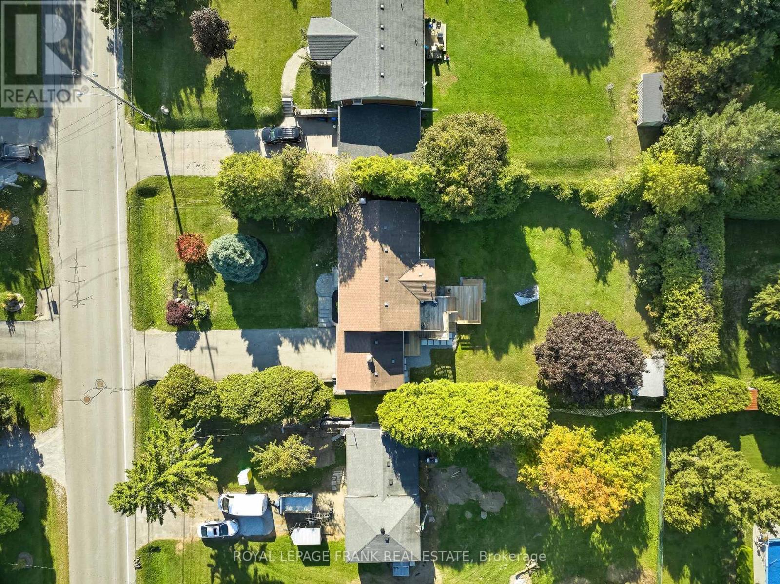 22 Young Street, Uxbridge, Ontario  L9P 1B9 - Photo 3 - N12739578