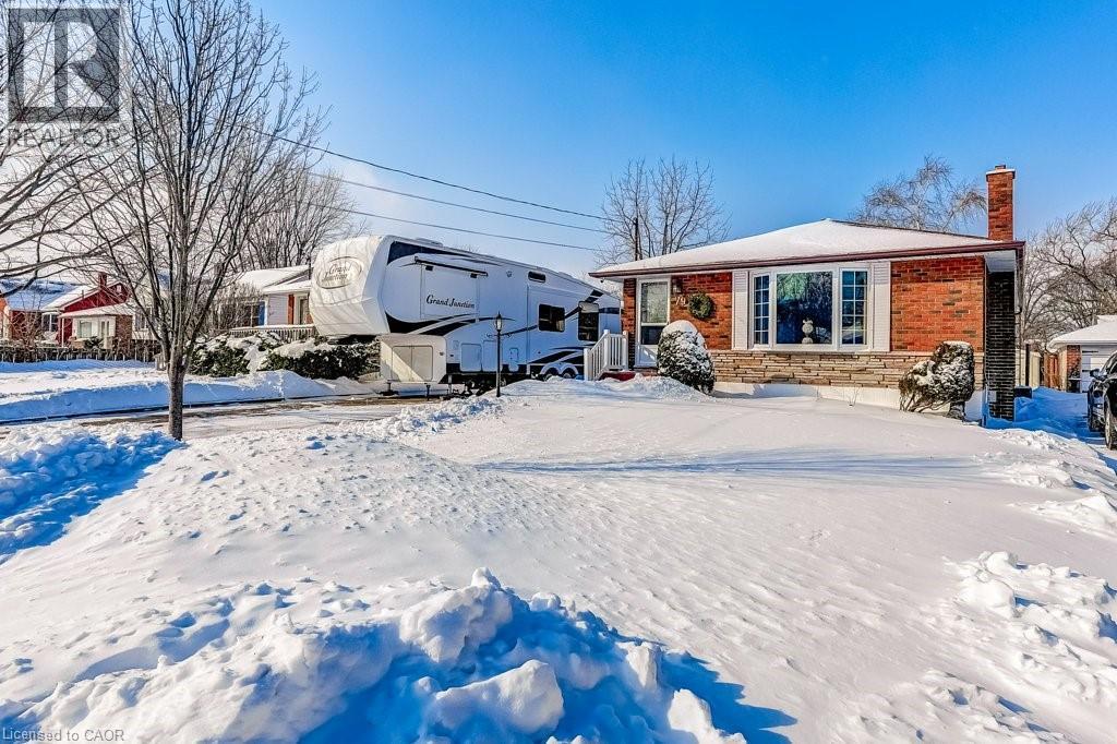 79 Fairview Road, Grimsby, Ontario  L3M 3L6 - Photo 3 - 40800350