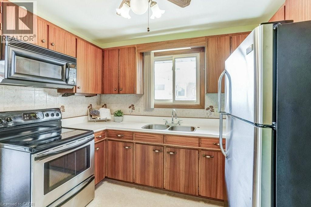 79 Fairview Road, Grimsby, Ontario  L3M 3L6 - Photo 10 - 40800350